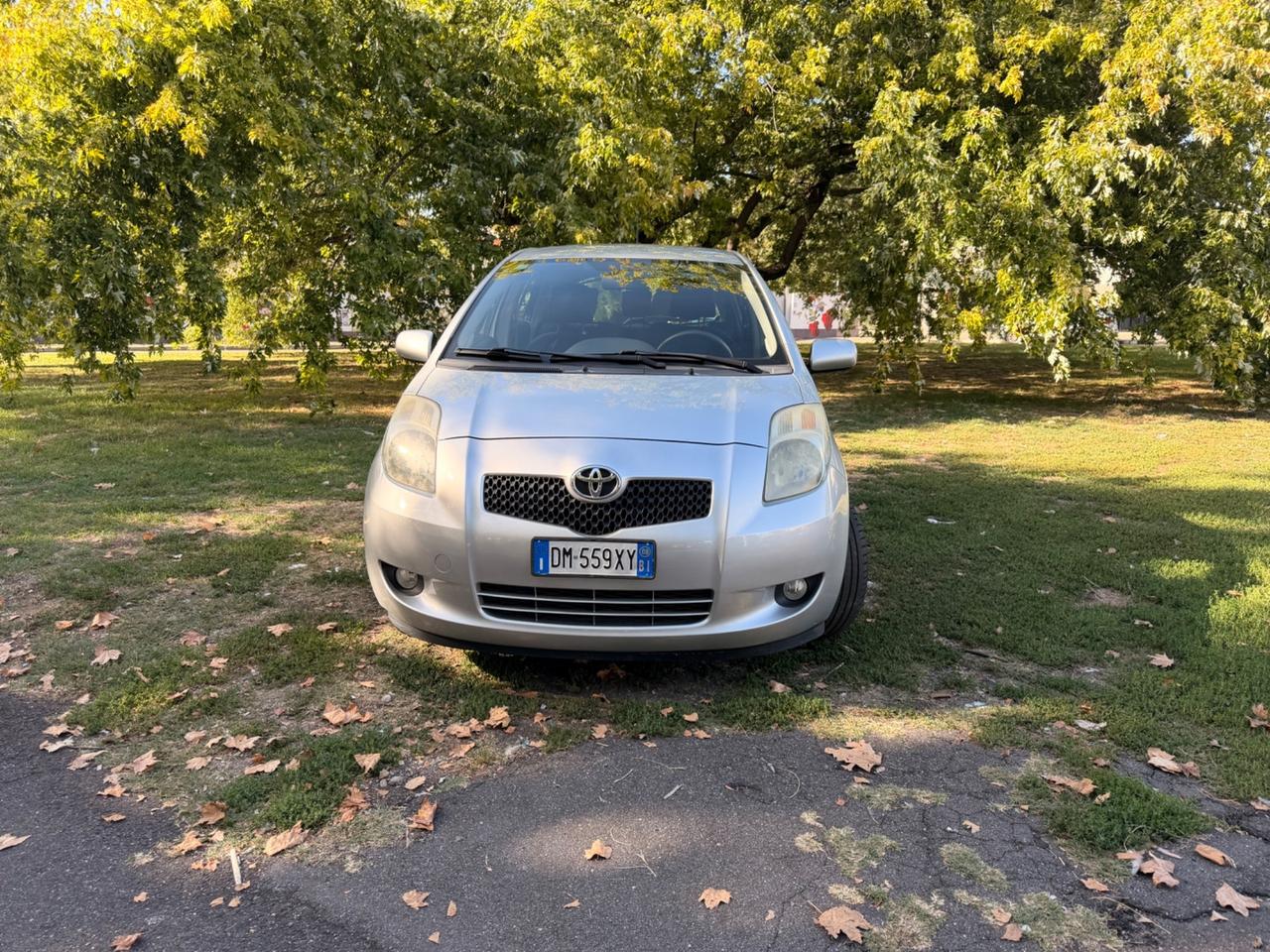 Toyota Yaris 1.3 Benz 5 porte Sol *OK NEO PATENTATI*