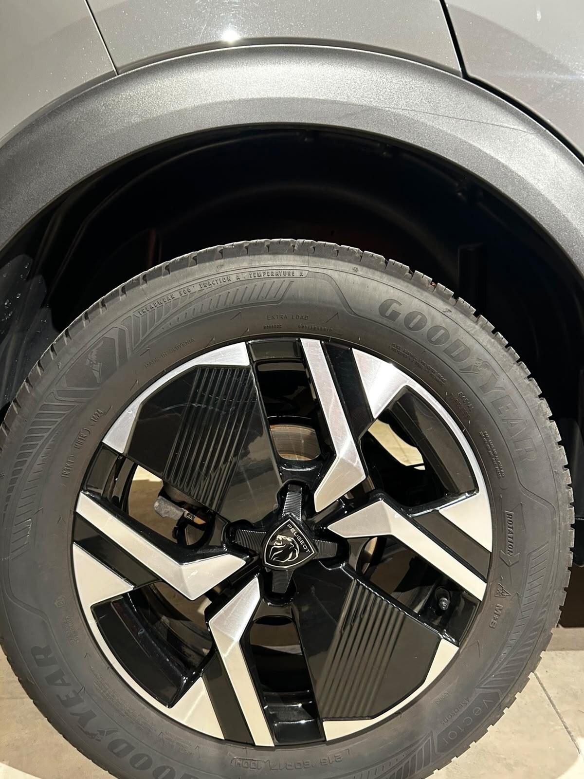 Peugeot 2008 PureTech 100 S&S Active
