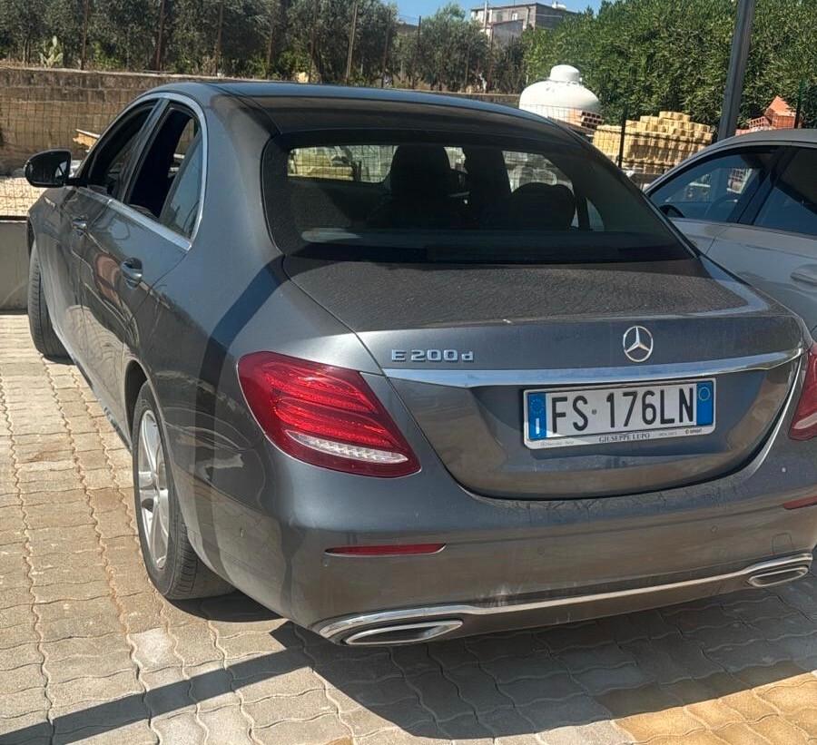 Mercedes-benz E 200 d Auto Exclusive