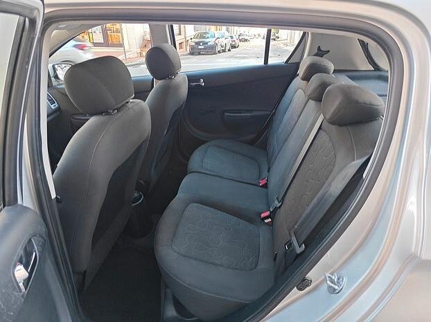 HYUNDAI i20 1.2 Benzina 5 porte - 2012