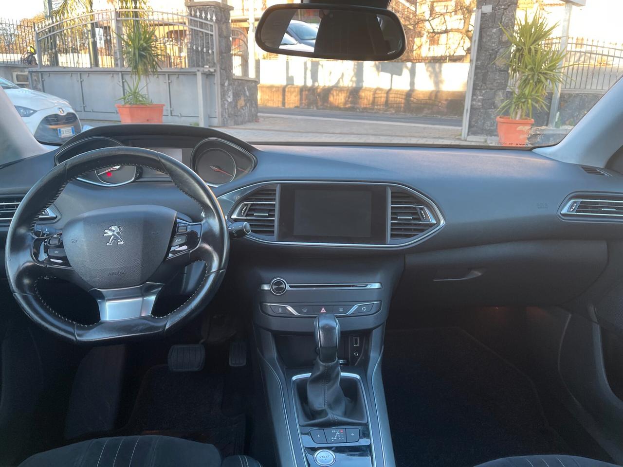 Peugeot 308 BlueHDi 120 S&S Allure Automatica