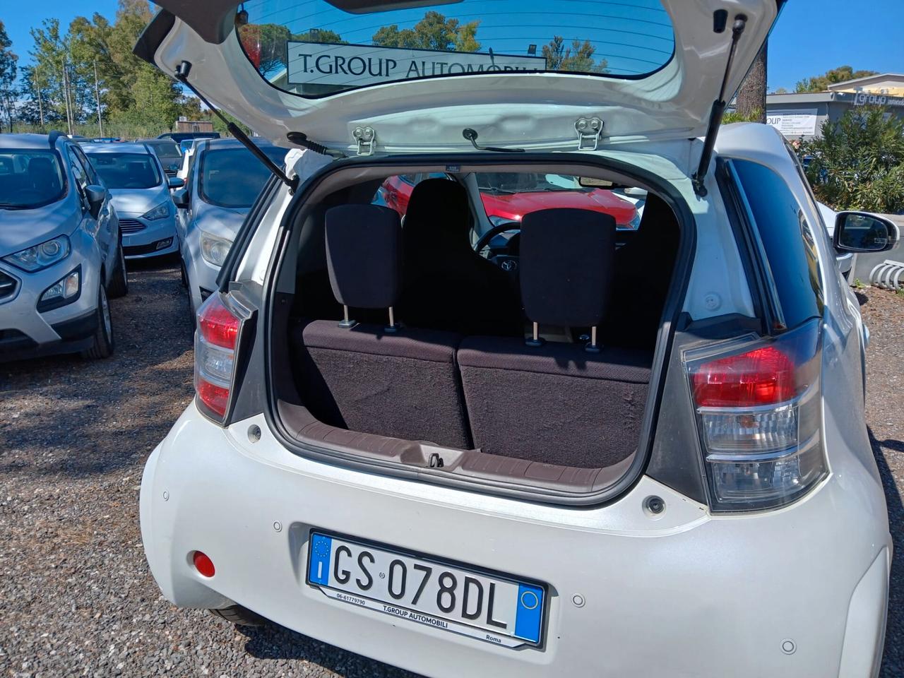 Toyota iQ 1.0 Sol