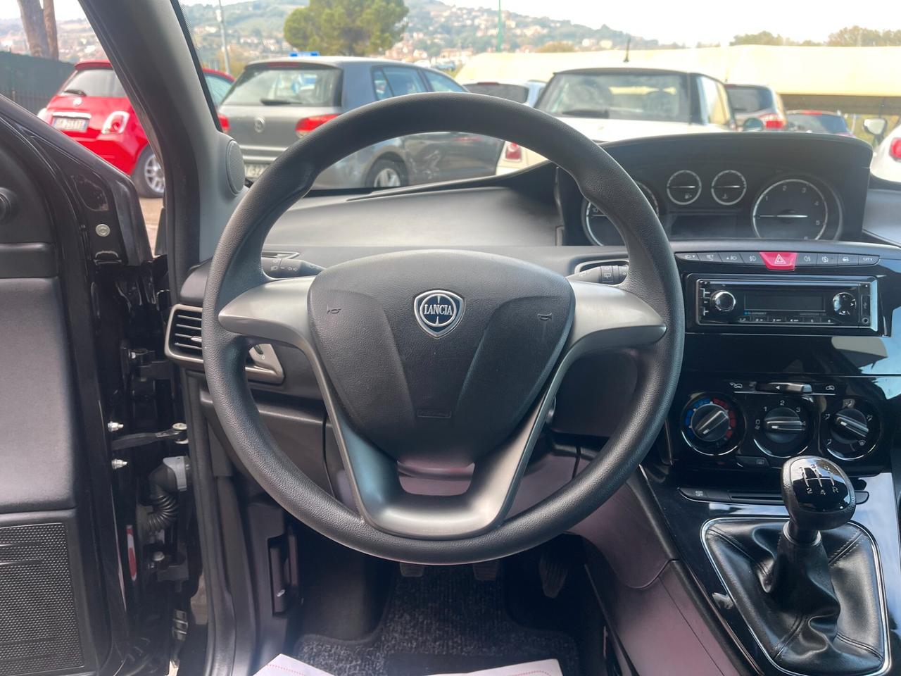 Lancia Ypsilon 1.3 MJT 16V 95 CV 5 porte S&S Elle NEO PATENTATI