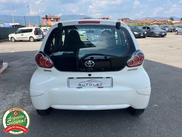 TOYOTA Aygo 1.0 12V VVT-i 5 porte Now Connect
