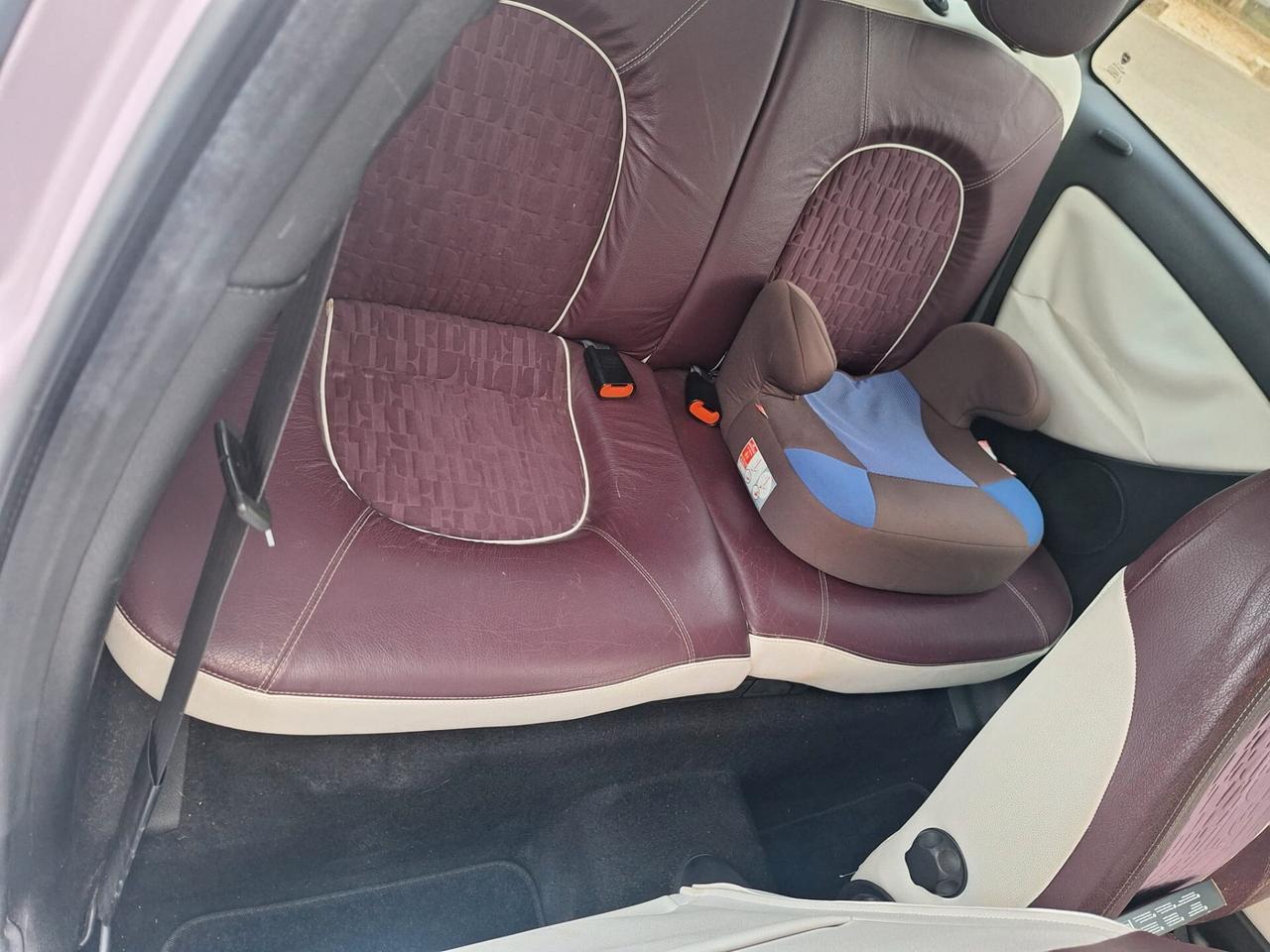 Lancia Ypsilon 1.3 MJT 75 CV Unyca