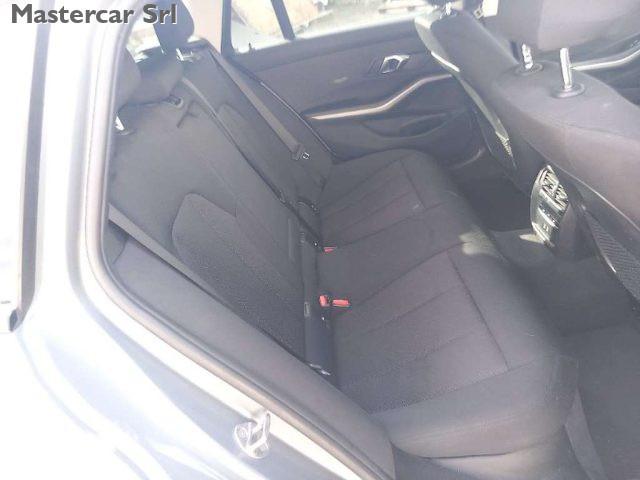 BMW 318 Serie 3 G21 2022 Touring 318d Touring mhev 48V aut