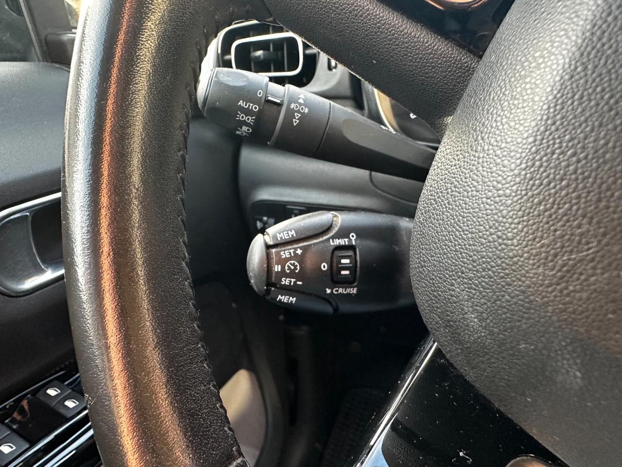 Citroen C3 PureTech 82 Shine "NEOPATENTATI"