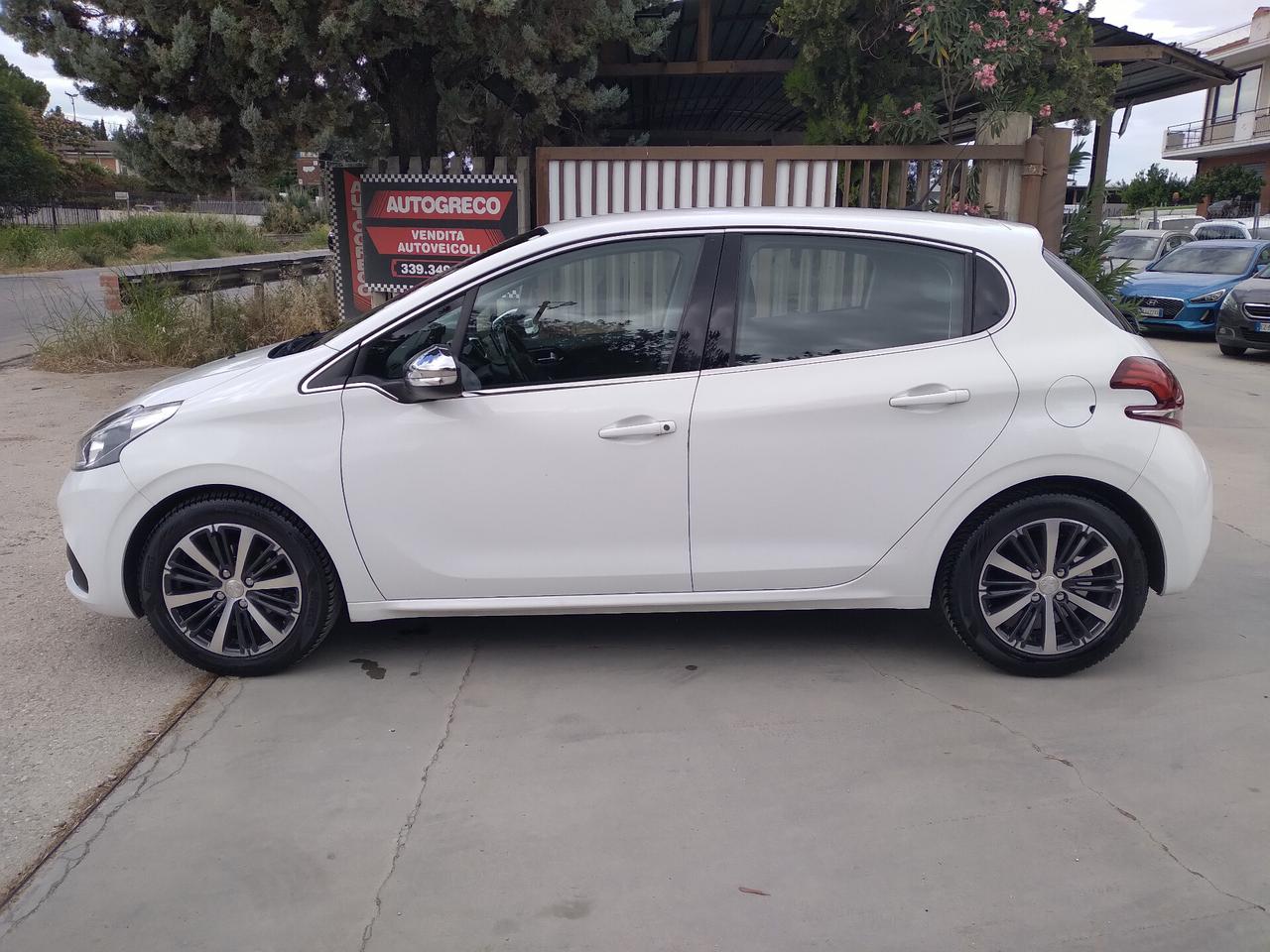 Peugeot 208 BlueHDi 75 5 porte Allure