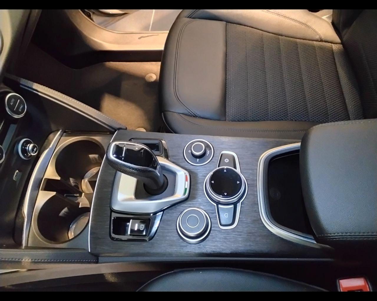 ALFA ROMEO Stelvio 2.2 Turbodiesel 190 CV AT8 Q4 Executive