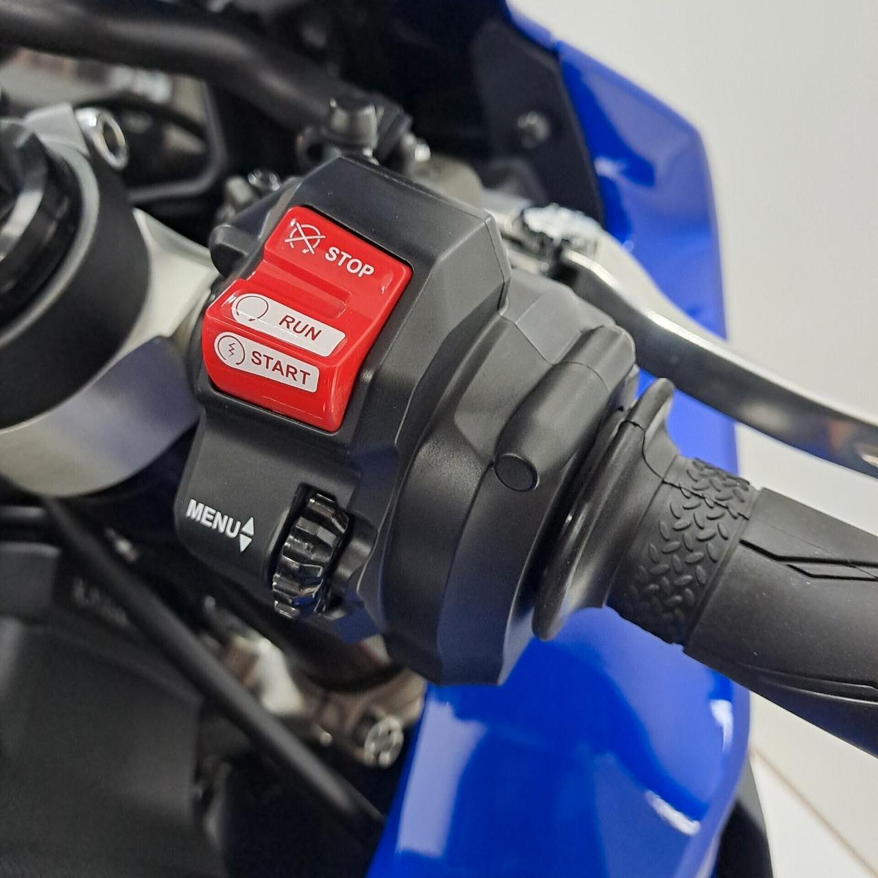 Yamaha YZF R1 *TUA DA 190 euro AL MESE