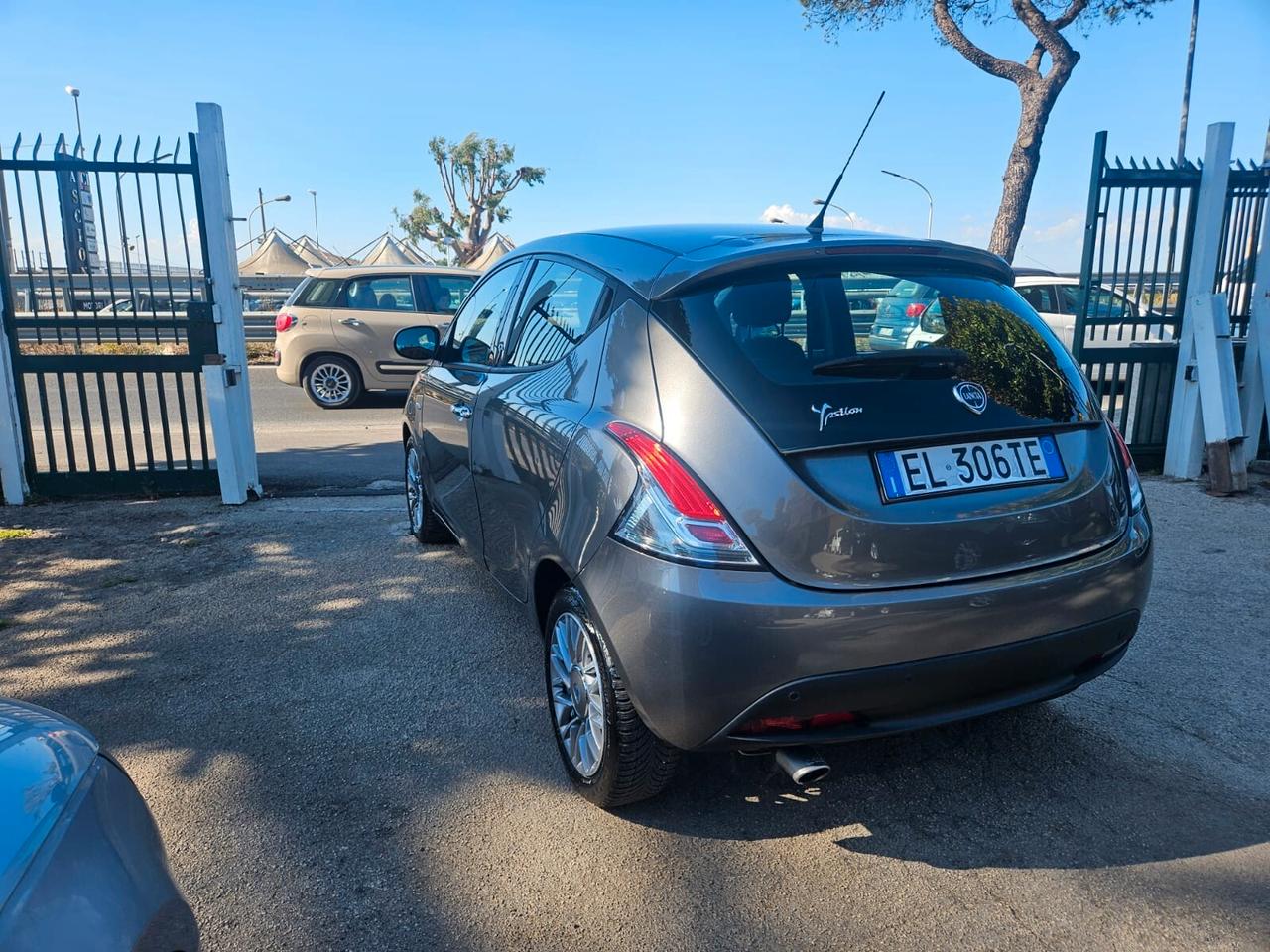 Lancia Ypsilon 1.2 Gold 2013