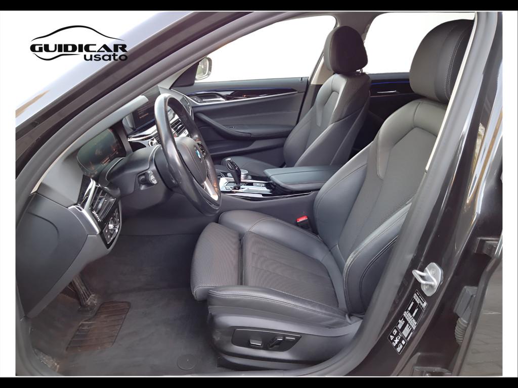 BMW Serie 5 G31 2020 Touring LCI - 520d Touring mhev 48V xdrive Luxury auto