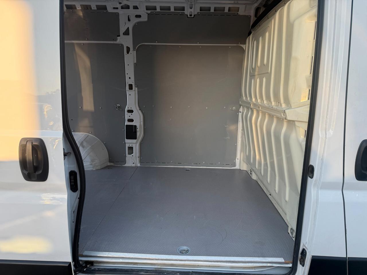 Citroen Jumper 33 BlueHDi 120 H2-L2