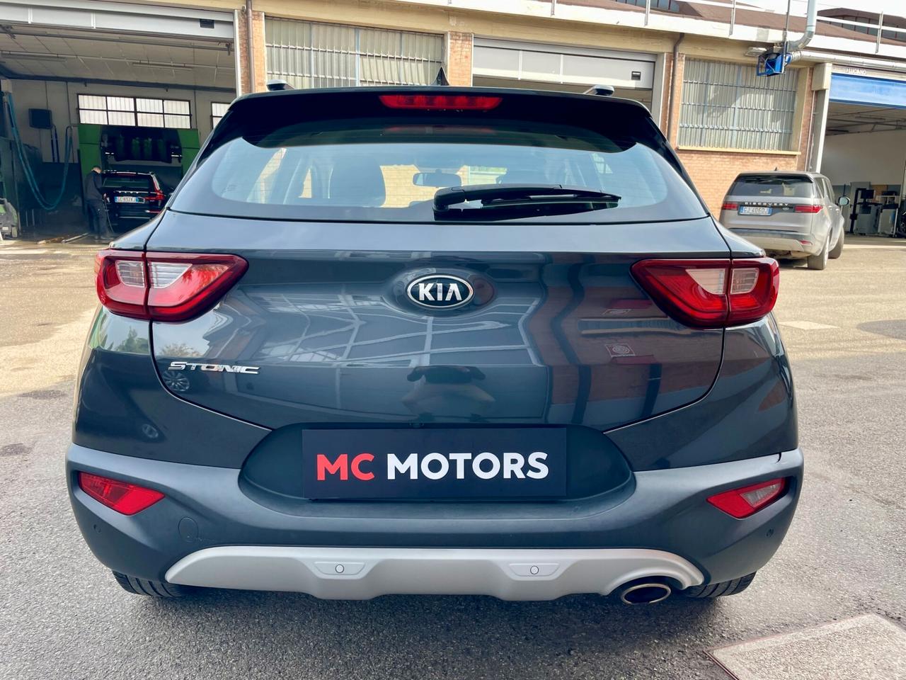 Kia Stonic 1.4 Benzina 100 CV- UNICO PROPRIETARIO- TAGLIANDATA 02/2026