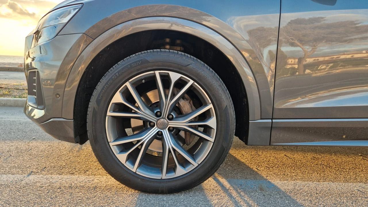 Audi Q8 45 TDI quattro tiptronic Sport