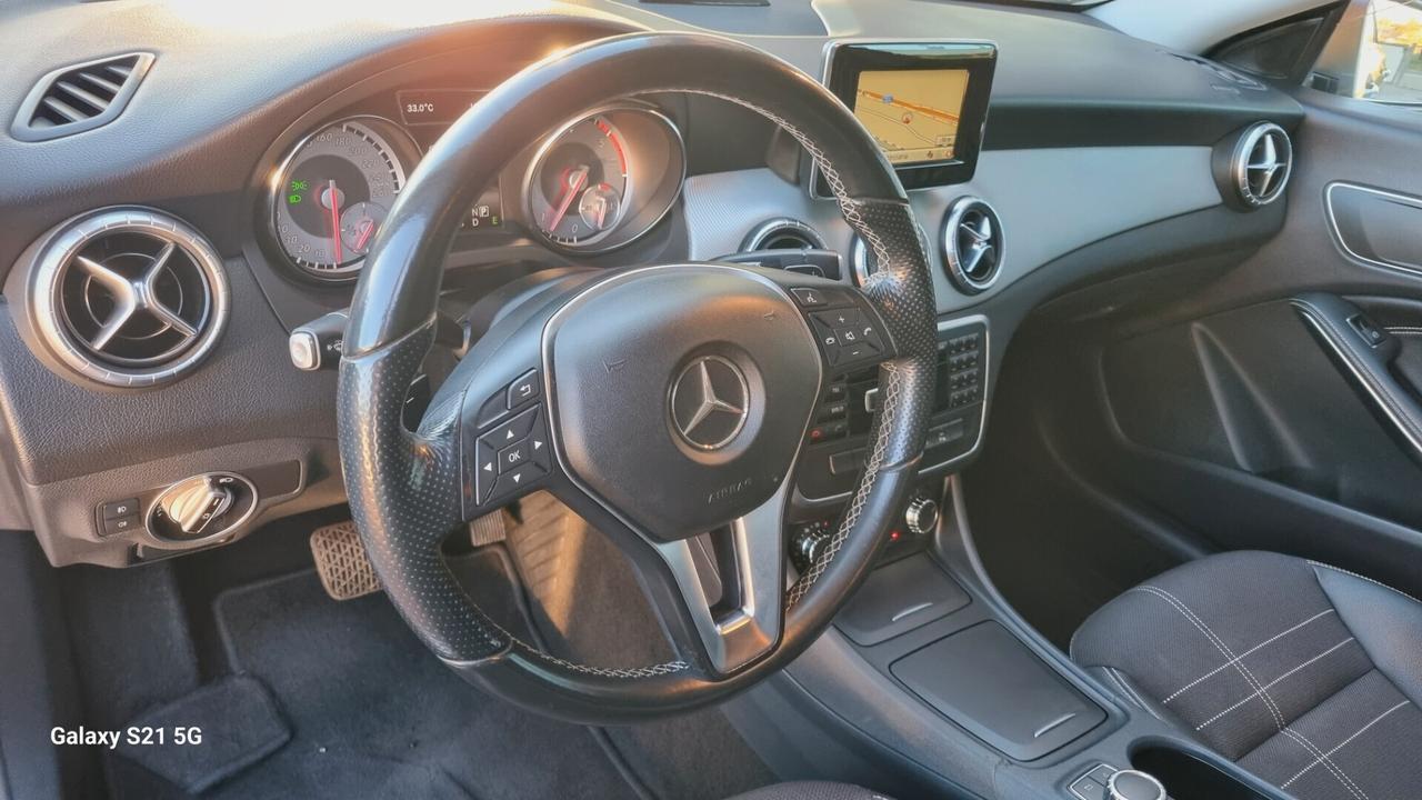 Mercedes-benz CLA 220 CLA 220 CDI Automatic Premium