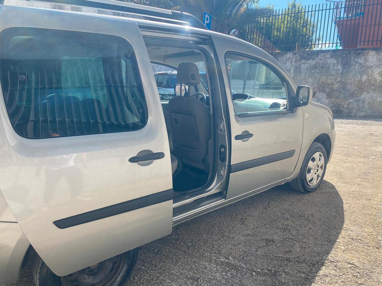 Renault Kangoo 1.5cc diesel (PRIVATO)-2009