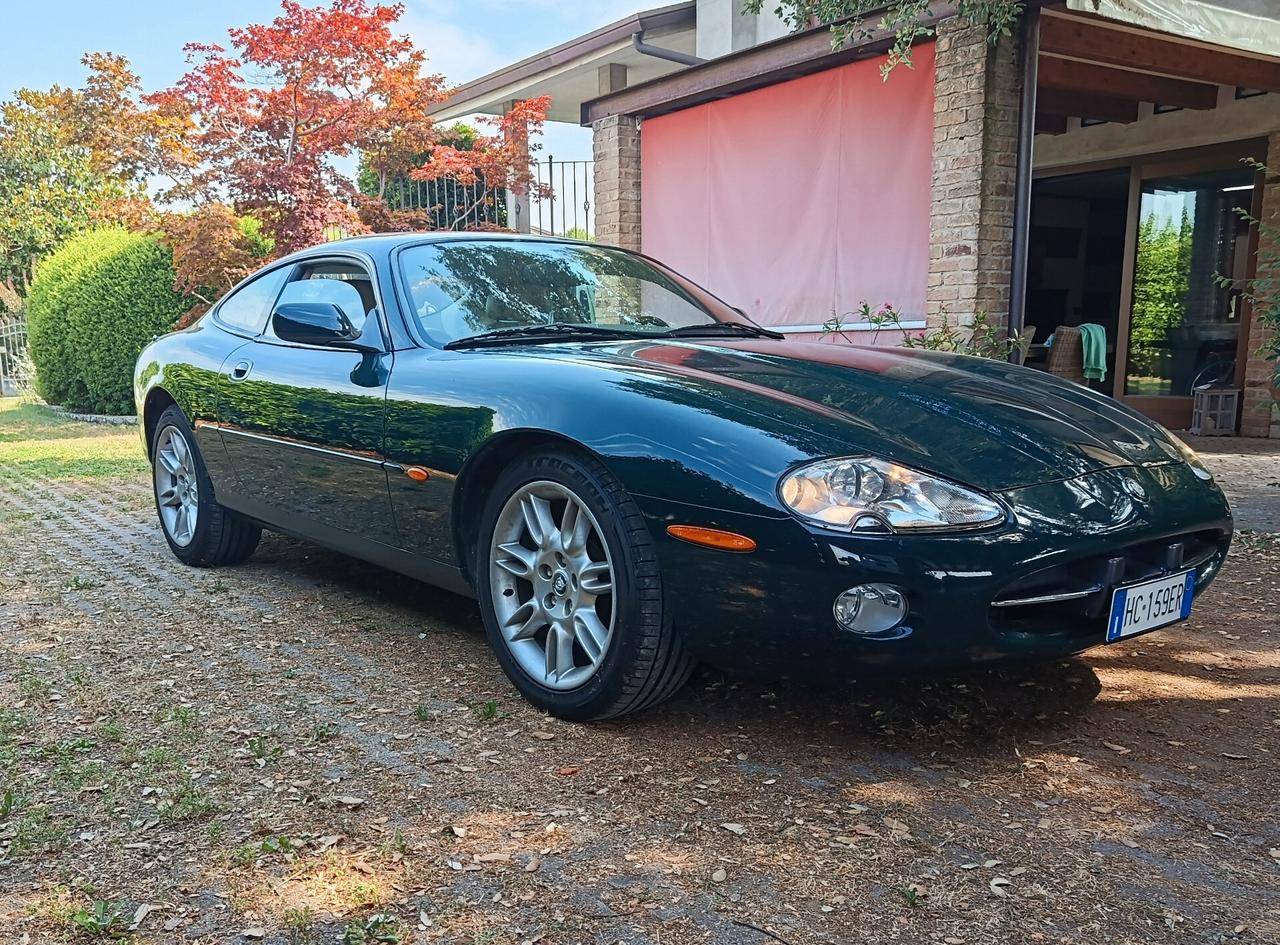 Jaguar XK XK8 4.0 Coupé