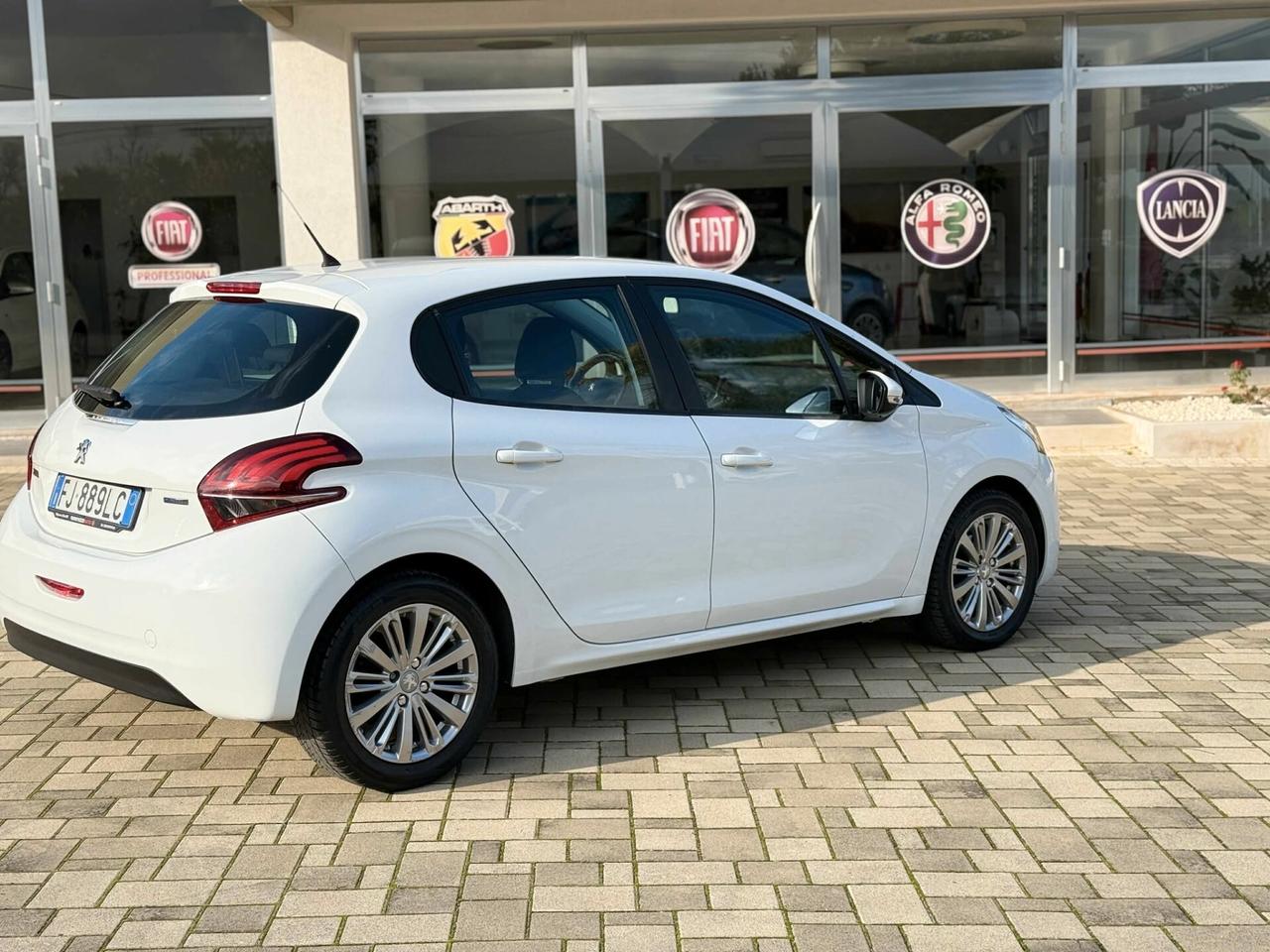 Peugeot 208 PureTech 82 5 porte Active