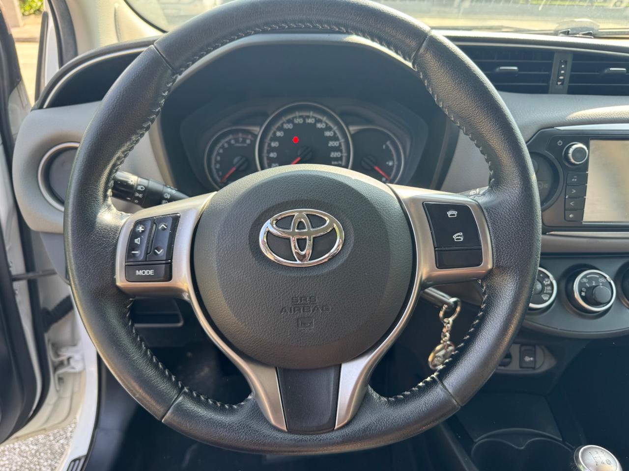 Toyota Yaris 1.0 5 porte Lounge