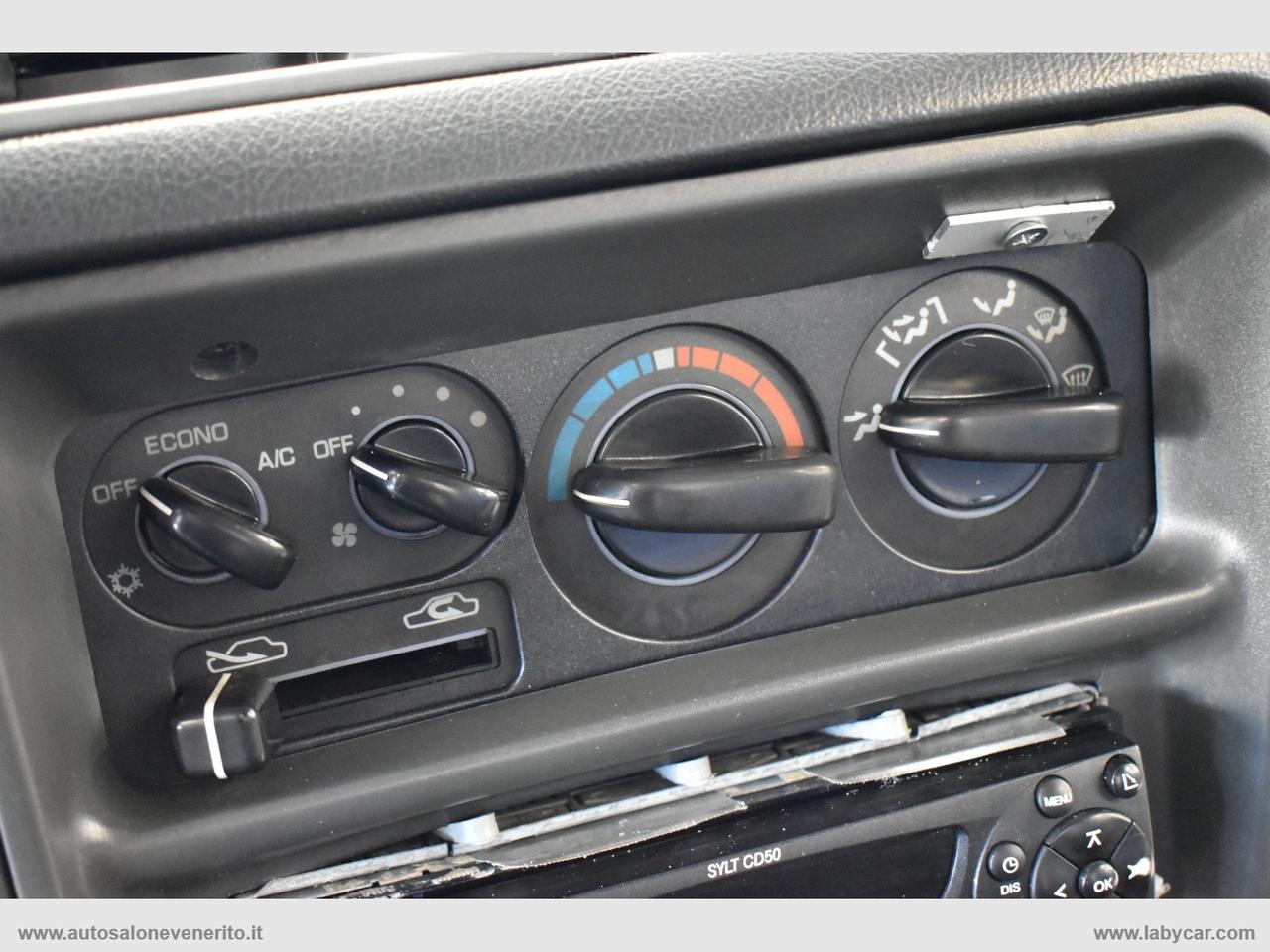 MITSUBISHI Pajero 2.5 TDI 3p. GLX Autocarro