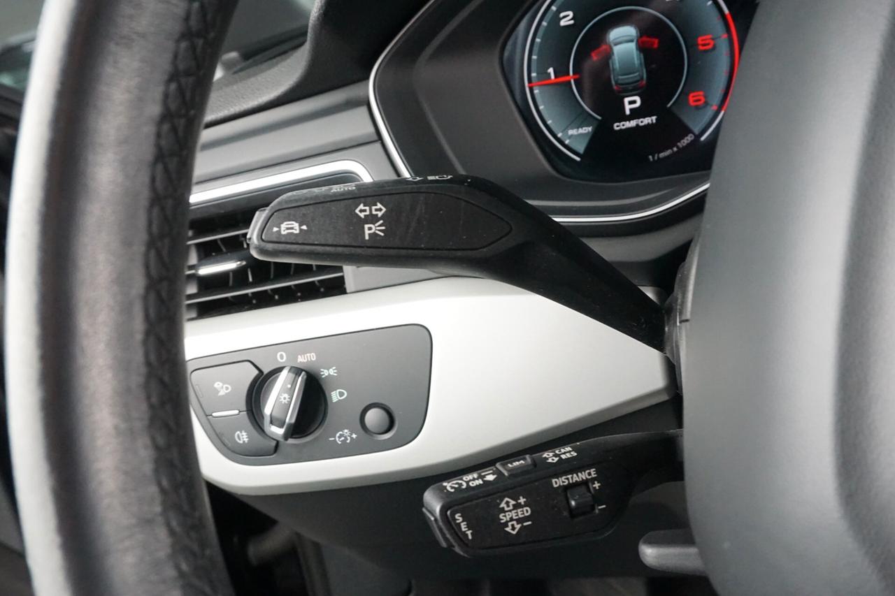 Audi A4 Avant 30 TDI/136 CV S tronic Business Advanced