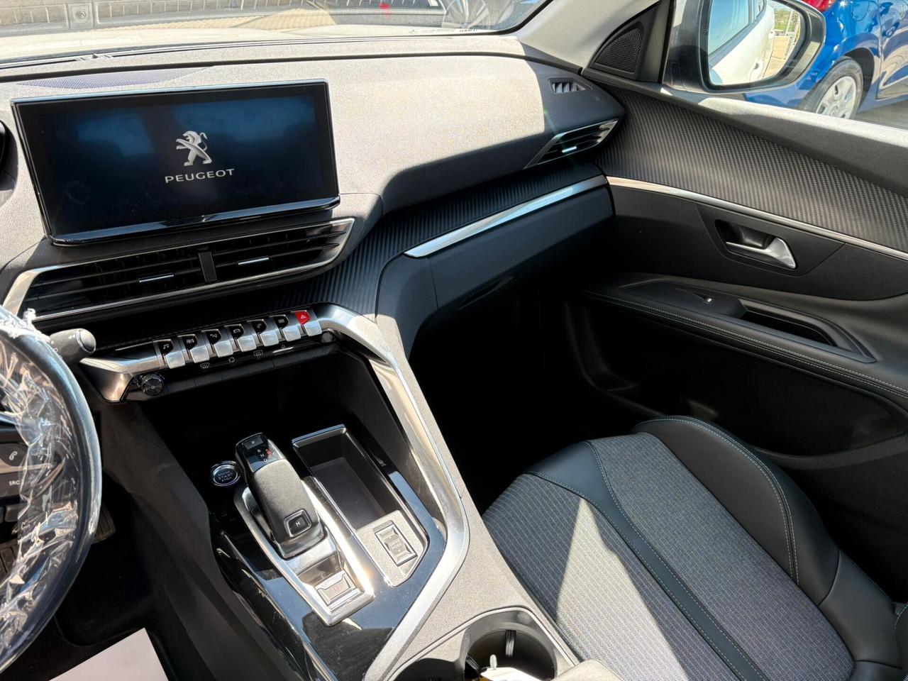 Peugeot 3008 BlueHDi 130 S&S EAT8 Active Pack