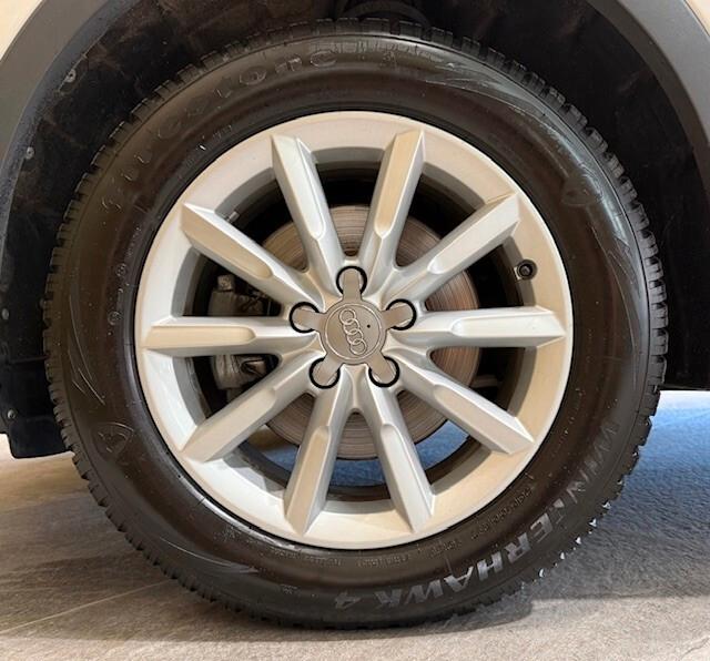 Audi Q3 2.0 TDI 120 CV Design