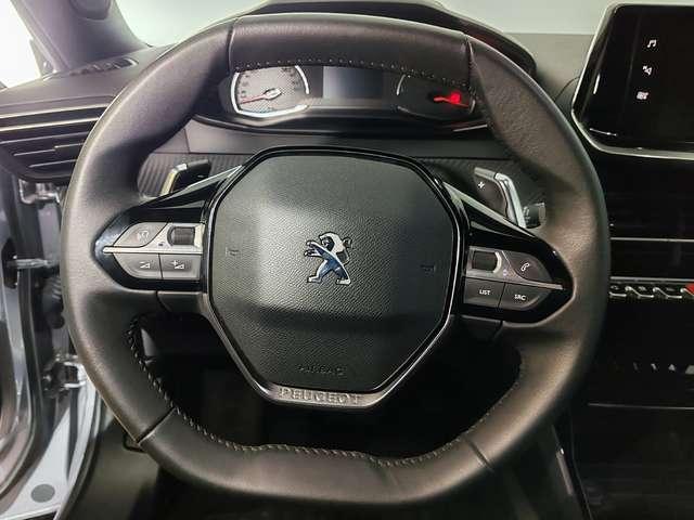 Peugeot 2008 1.2 130cv Allure EAT8 Navi + Telecamera