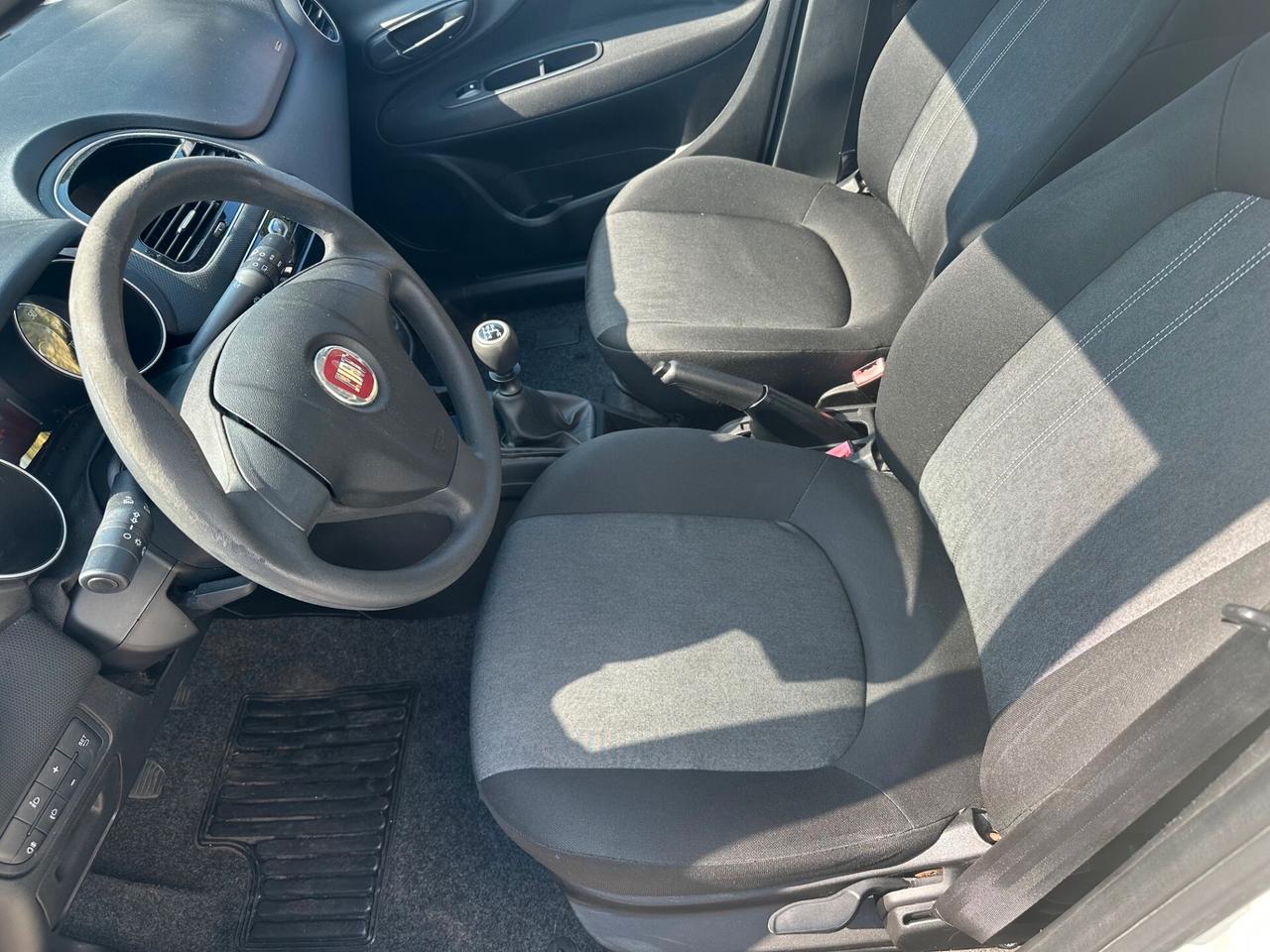 Fiat Punto 1.2 8V 5 porte Young*EURO6*NEOPATENTATI