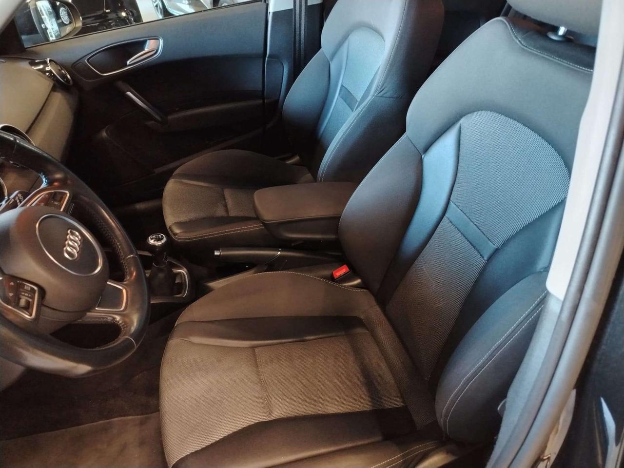 Audi A1 A1 I 2015 Sportback Sportback 1.6 tdi Sport