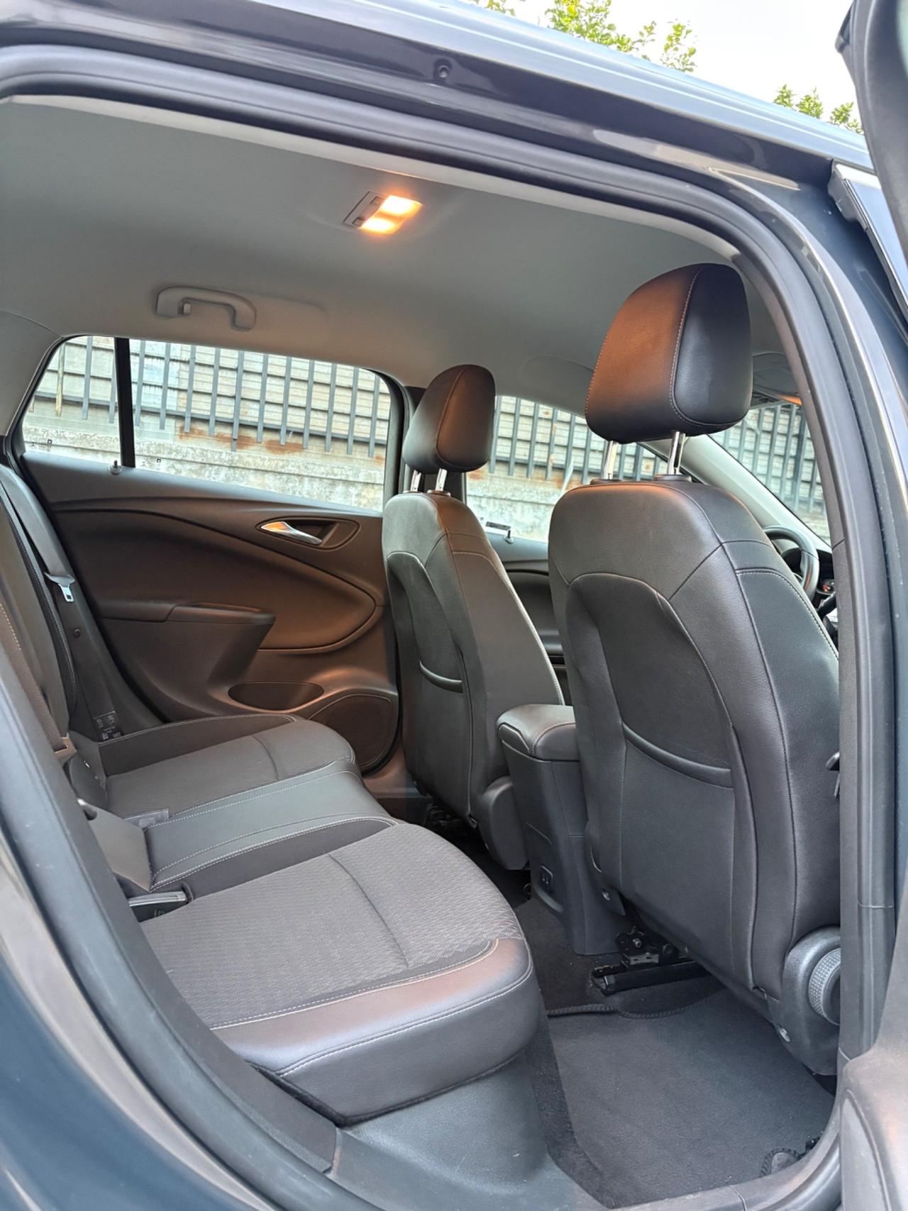 Opel Astra 1.6 T. benz. 200CV magnifica