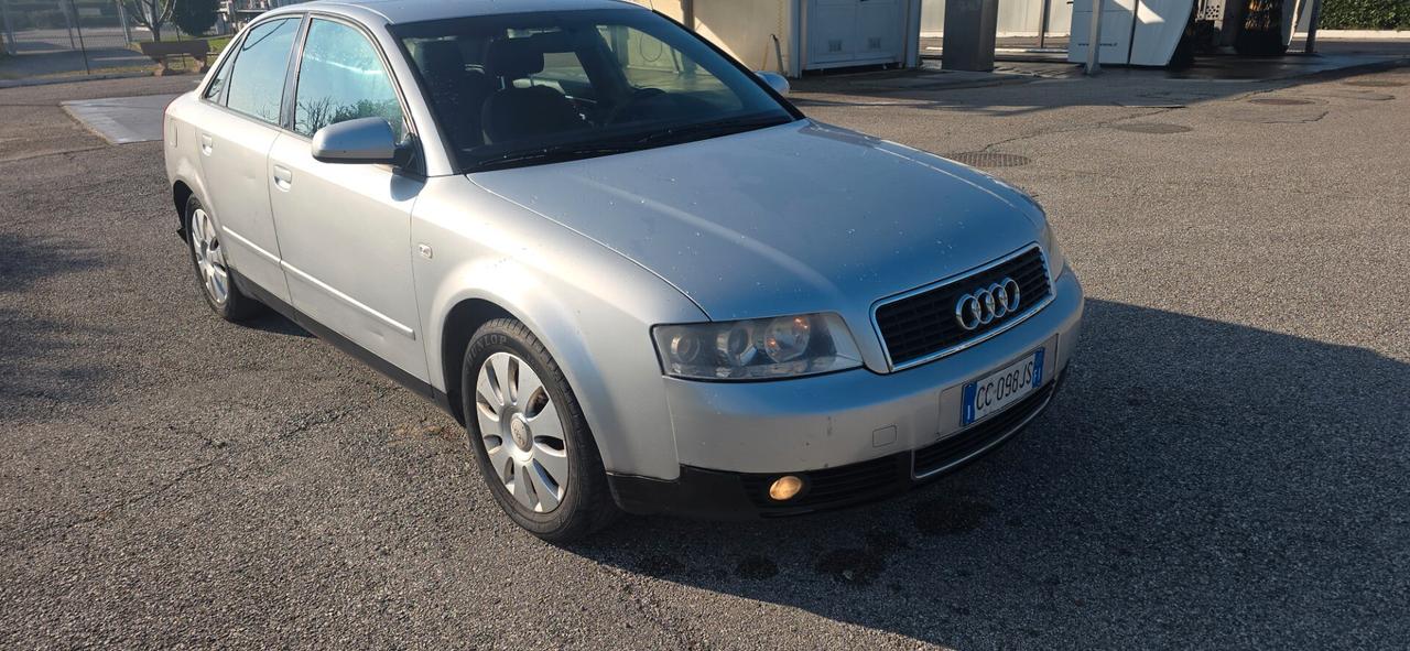 Audi A4 2.0 20V cat