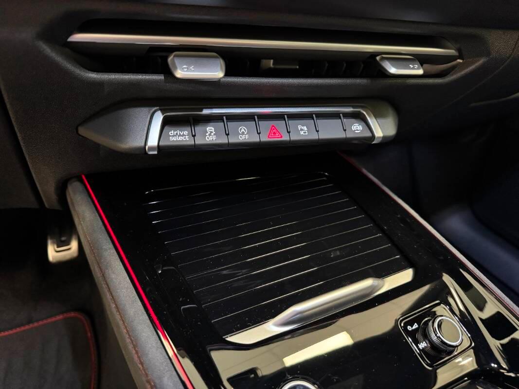 Audi Q3 Sportback Sportback TFSI S Line Quattro 204cv-Tetto-Sosp. Pneu