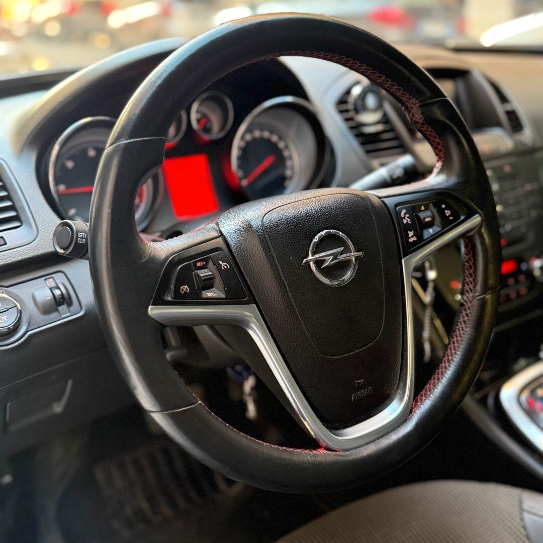 Opel Insignia 2.0 CDTI 160CV **CAMBIO AUTOMATICO**