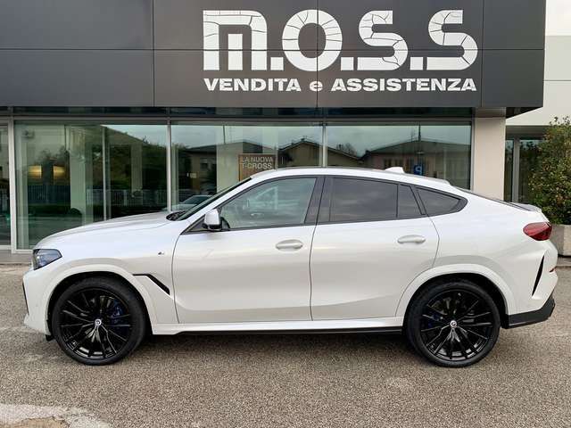 BMW X6 xDrive 30D M-SPORT-LASER-PANO-360°-22"-HUD-APPS