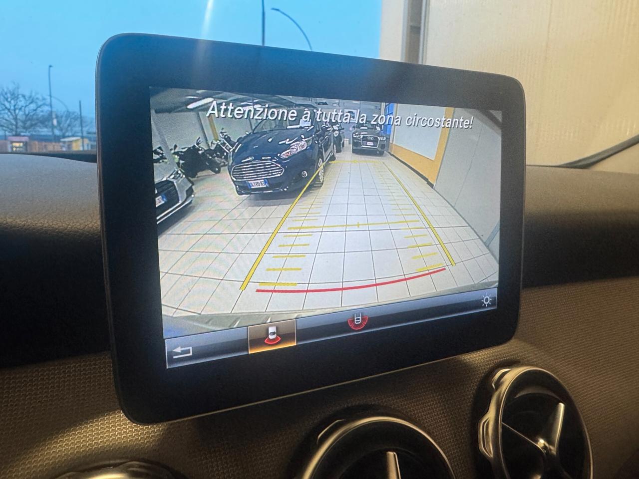 Mercedes-Benz GLA 180 180 d Sport auto UNICO PROPRIETARIO