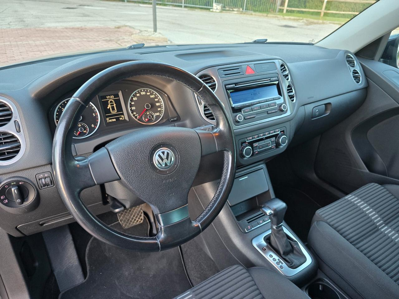 Volkswagen Tiguan 2.0 TDI DPF 4MOTION DSG R-Line