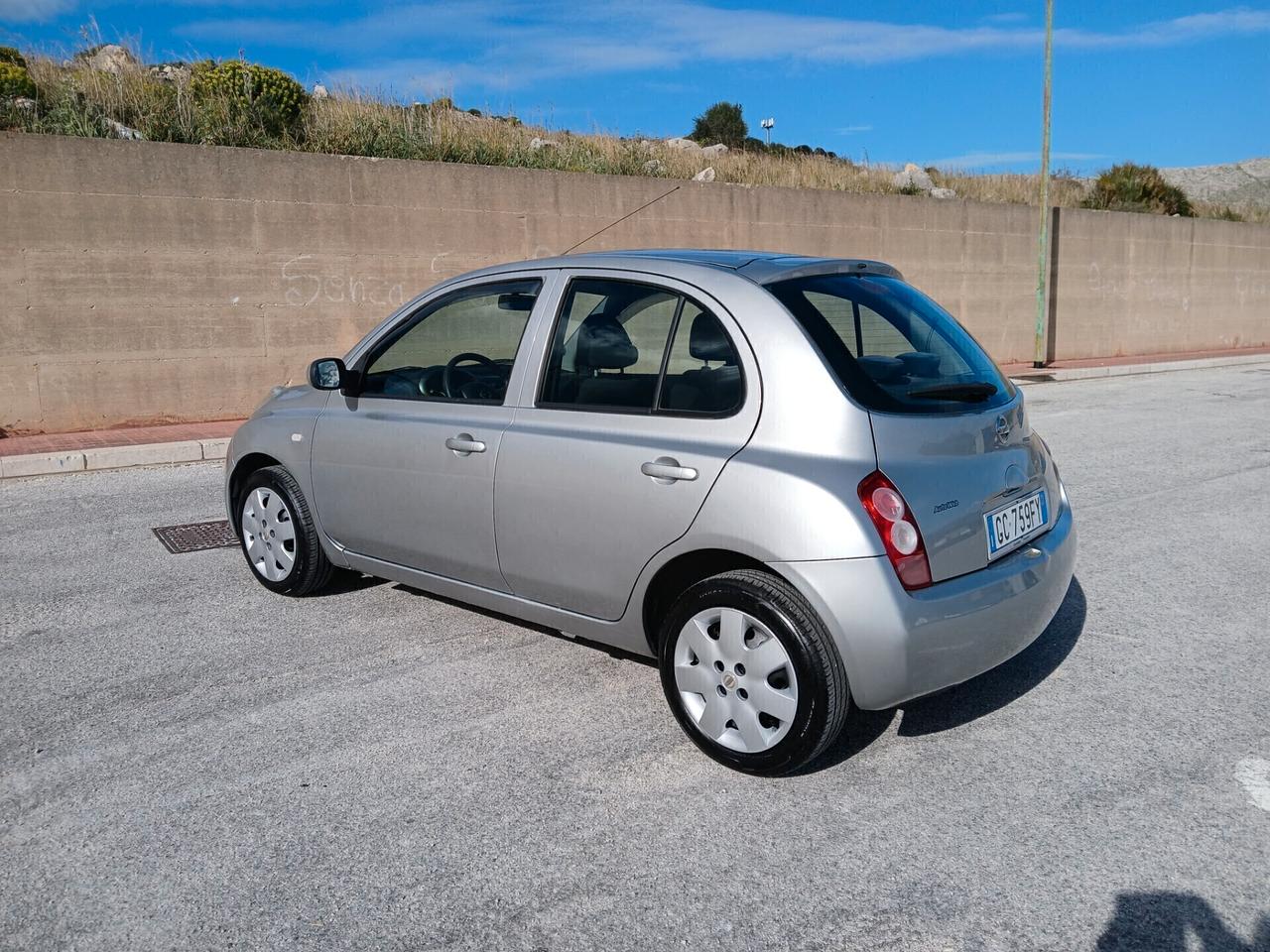 Nissan Micra 1.2 Benzina
