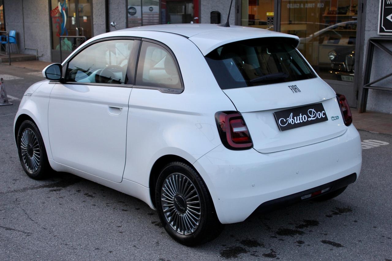 Fiat 500e Berlina 43 kWh Icon 3+1 SENSORI POST.