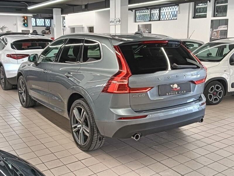 Volvo XC60 XC60 B4 (d) AWD Geartronic Business Plus