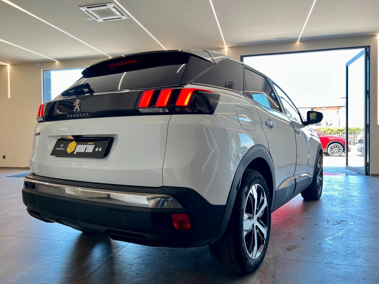 Peugeot 3008 BlueHDi 120 S&S EAT6 Crossway