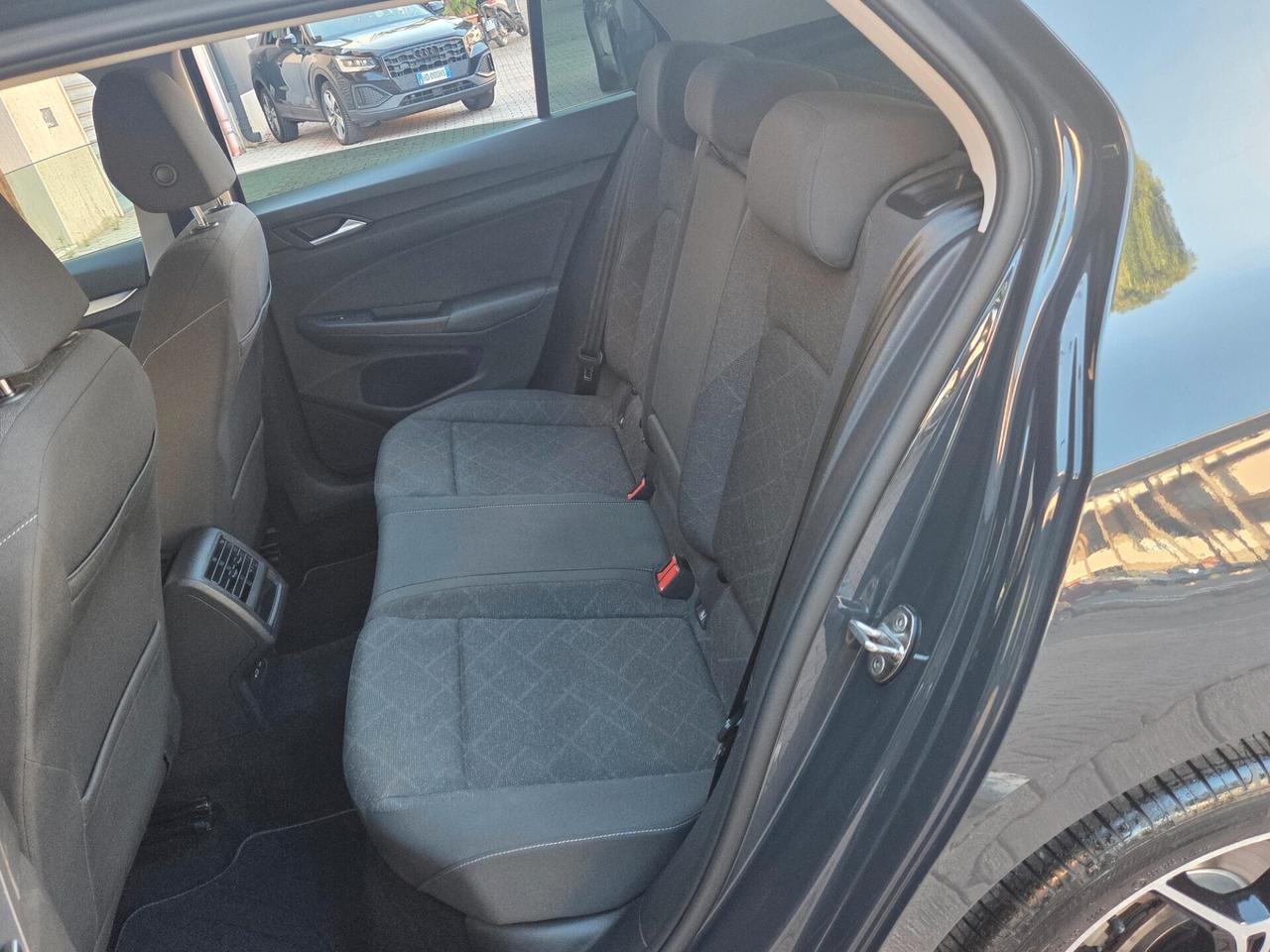 Volkswagen Golf 2.0 TDI DSG Life