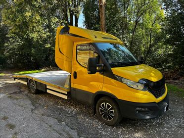 Iveco Daily Carroattrezzi Patente B Cabinato 2021