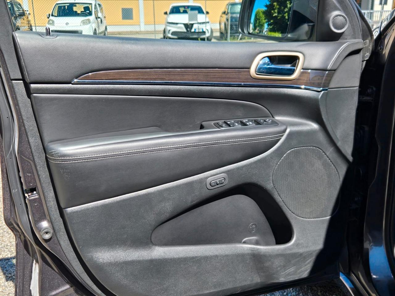 Jeep Grand Cherokee 3.0 V6 CRD Overland tetto apribile