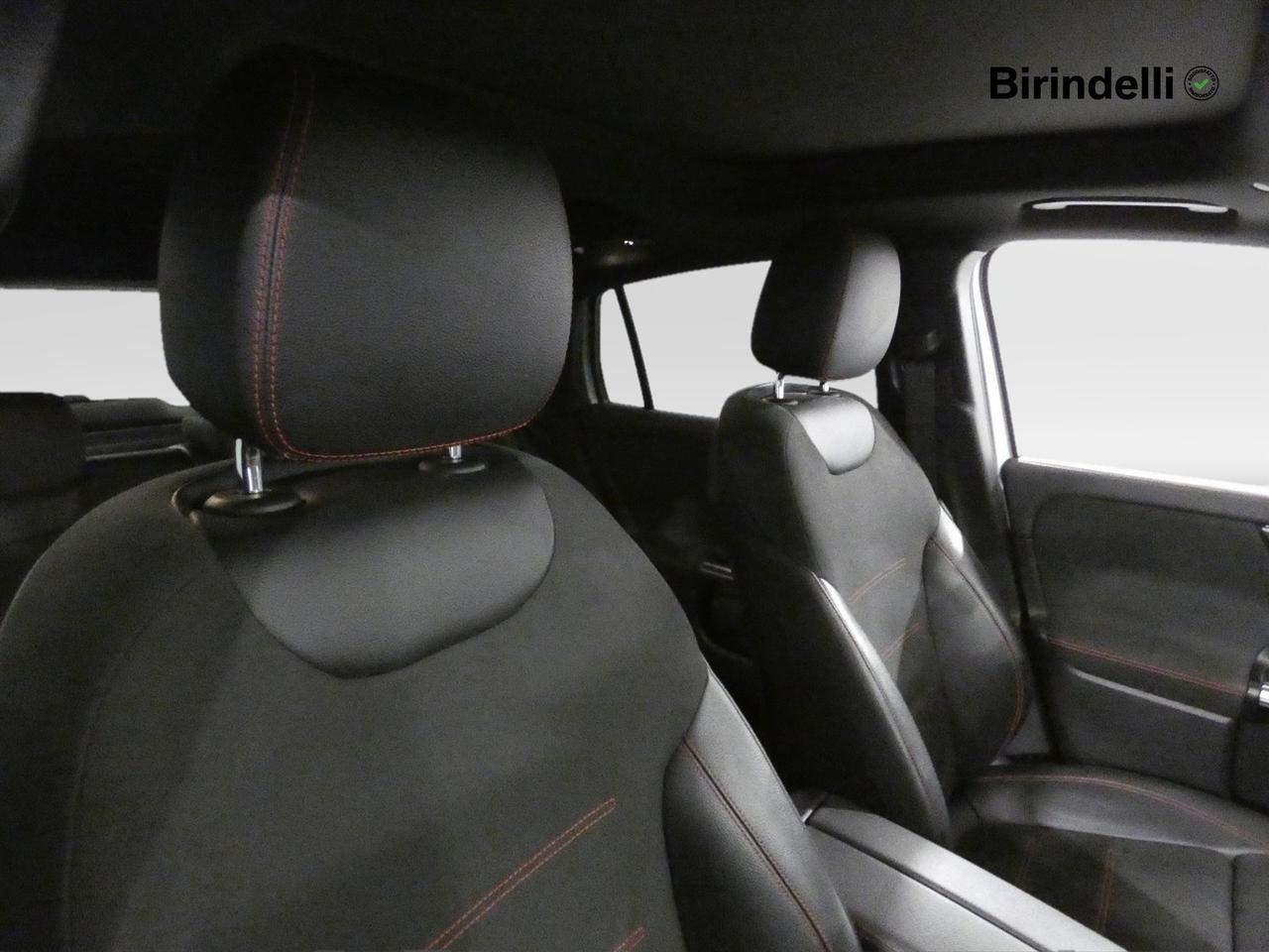 Mercedes-Benz GLA (H247) - GLA 200 d Automatic Premium