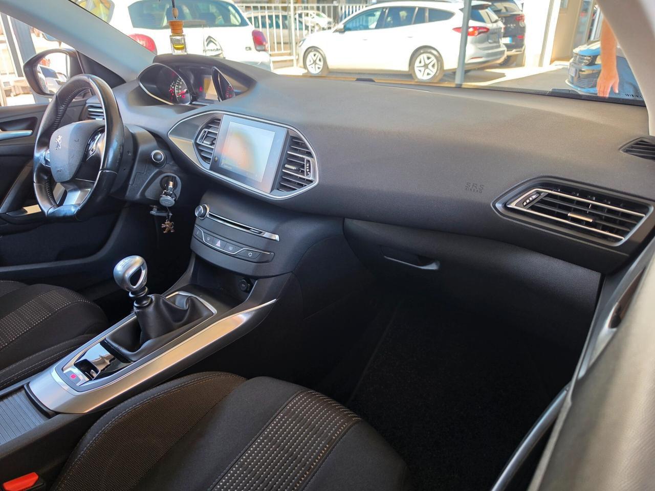 Peugeot 308 BlueHDi 120 S&S SW Allure