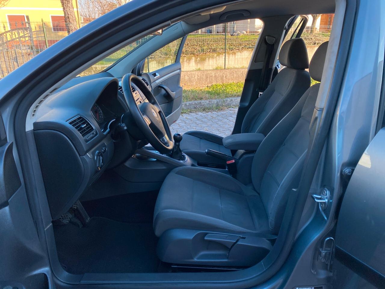 Volkswagen Golf 1.9 TDI 6Marce OK Neopatentati