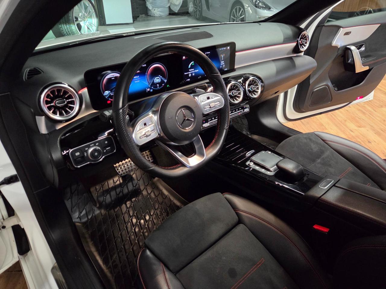 Mercedes Classe A A 200 d Premium Night edition auto