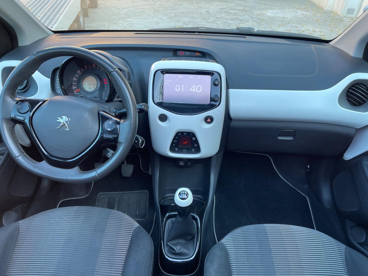 Peugeot 108 PureTech 82 5 porte Allure